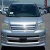 toyota noah 2005 30592 image 7