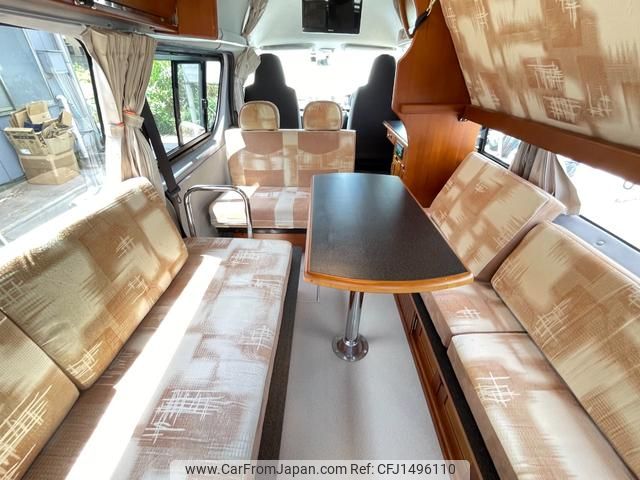 toyota hiace-van 2013 CFJ1496110 image 2