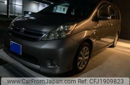 toyota isis 2007 CFJ1909823