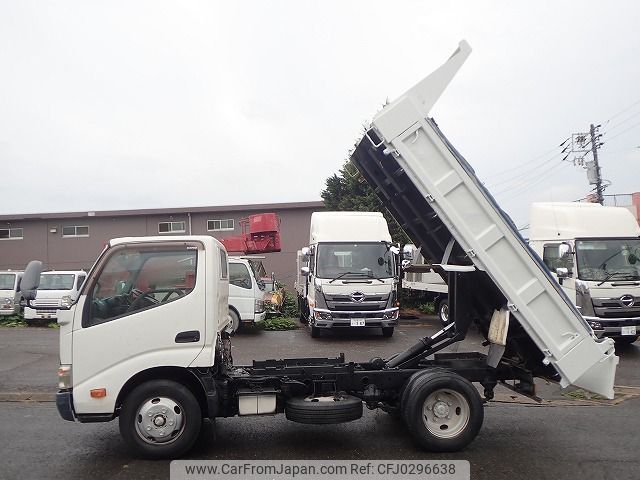 hino dutro 2011 24941803 image 2