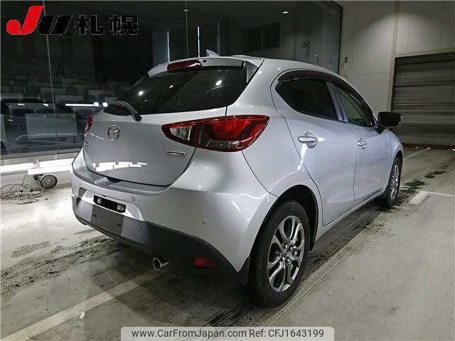 mazda demio 2017 CFJ1643199 image 2