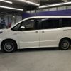 toyota noah 2017 -TOYOTA--Noah DAA-ZWR80W--ZWR80-0282537---TOYOTA--Noah DAA-ZWR80W--ZWR80-0282537- image 9