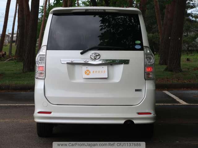 toyota voxy 2013 -TOYOTA--Voxy ZRR75W--0103562---TOYOTA--Voxy ZRR75W--0103562- image 2