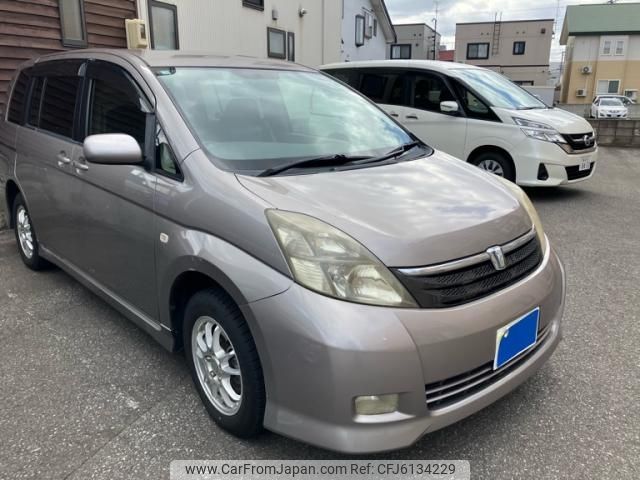 toyota isis 2006 CFJ6134229 image 2