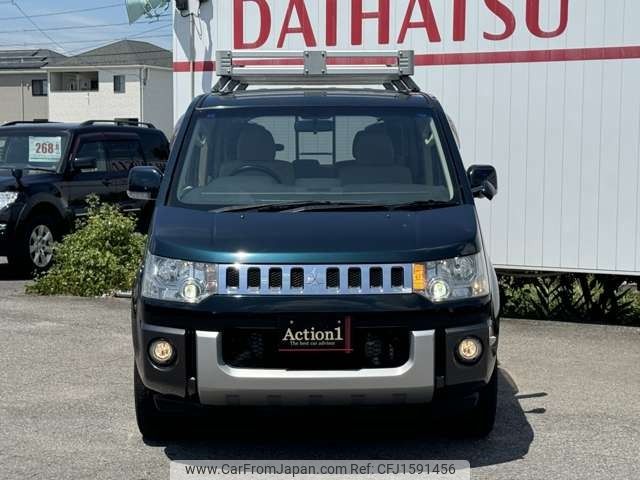 mitsubishi delica-d5 2013 CFJ1591456 image 2