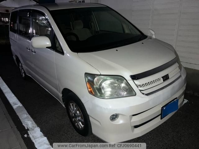 toyota noah 2006 -TOYOTA--Noah DBA-AZR60G--AZR60-3064018---TOYOTA--Noah DBA-AZR60G--AZR60-3064018- image 1