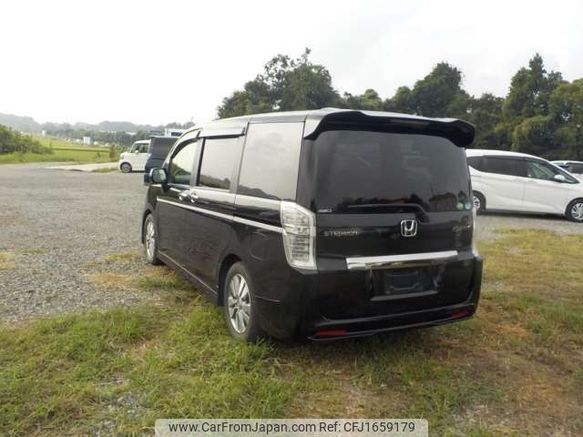 honda stepwagon 2014 CFJ1659179 image 2