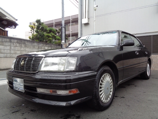 Used TOYOTA CROWN 1997/Jun CFJ3770094 in good condition 