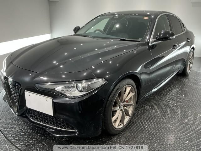 alfa-romeo giulia 2018 CFJ1727818 image 1