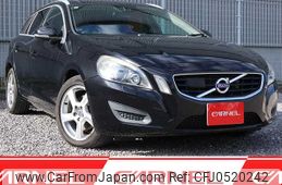 volvo v60 2012 K00195