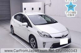 toyota prius 2015 -TOYOTA 【岐阜 303ﾇ1175】--Prius ZVW30-2001982---TOYOTA 【岐阜 303ﾇ1175】--Prius ZVW30-2001982-