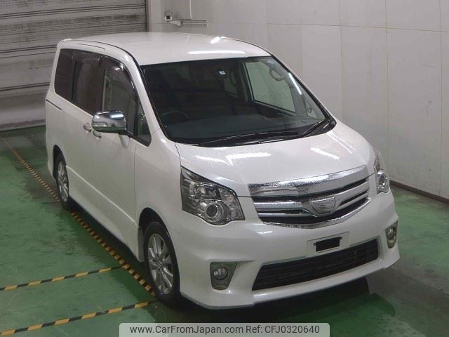 toyota noah 2013 -TOYOTA--Noah ZRR70W--0589472---TOYOTA--Noah ZRR70W--0589472- image 1