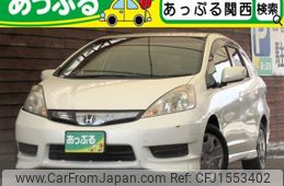 honda fit-shuttle-hybrid 2011 CFJ1553402