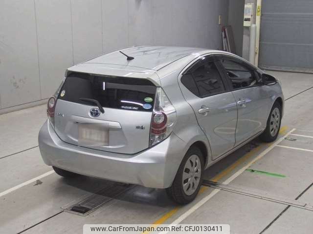 toyota aqua 2013 -TOYOTA--AQUA DAA-NHP10--NHP10-6187600---TOYOTA--AQUA DAA-NHP10--NHP10-6187600- image 2