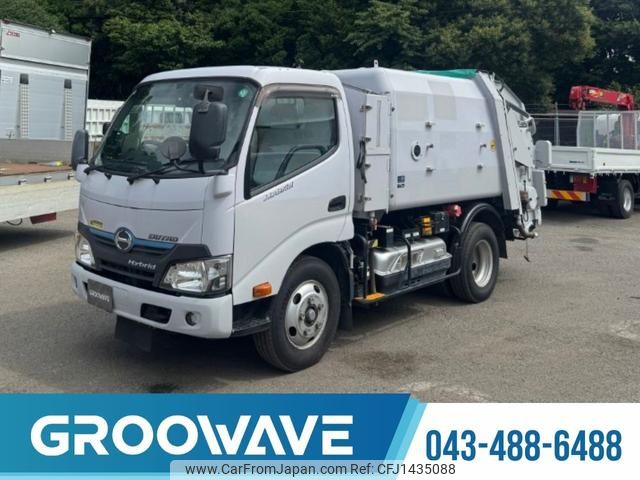 hino dutro 2017 GOO_NET_EXCHANGE_0541786A30250716W001 image 1