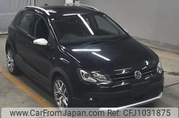 volkswagen cross-polo 2017 -VOLKSWAGEN--VW Cross Polo WVWZZZ6RZGU067994---VOLKSWAGEN--VW Cross Polo WVWZZZ6RZGU067994-