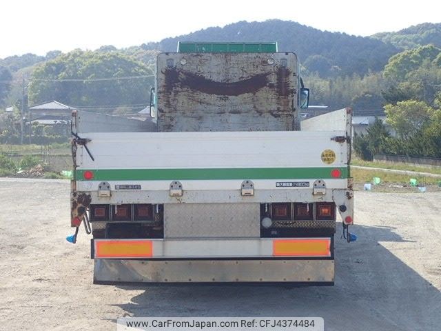 ふじ car_52d18b75-d82e-42c1-b0f6-