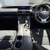 lexus is 2017 CFJ1676340 image 3