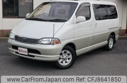 toyota-granvia-1998-5883-car_d3a62326-6345-43bd-9217-86cb6952b475