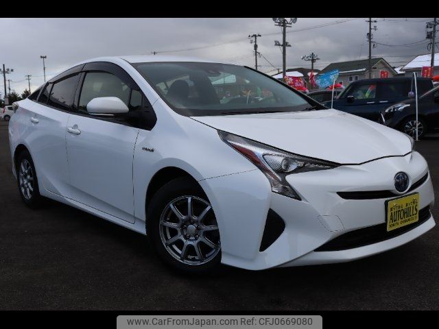 toyota prius 2017 -TOYOTA--Prius ZVW55--8054485---TOYOTA--Prius ZVW55--8054485- image 1