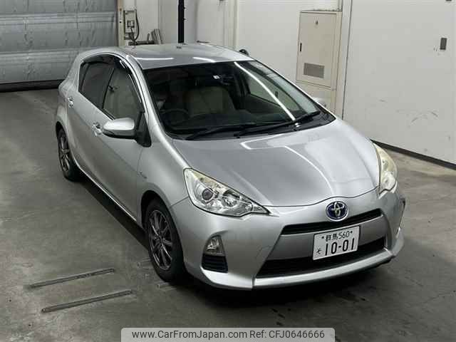 toyota aqua 2014 -TOYOTA 【群馬 560ソ1001】--AQUA NHP10-6248565---TOYOTA 【群馬 560ソ1001】--AQUA NHP10-6248565- image 1