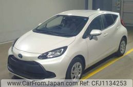 toyota aqua 2022 -TOYOTA--AQUA 6AA-MXPK11--MXPK11-2073876---TOYOTA--AQUA 6AA-MXPK11--MXPK11-2073876-
