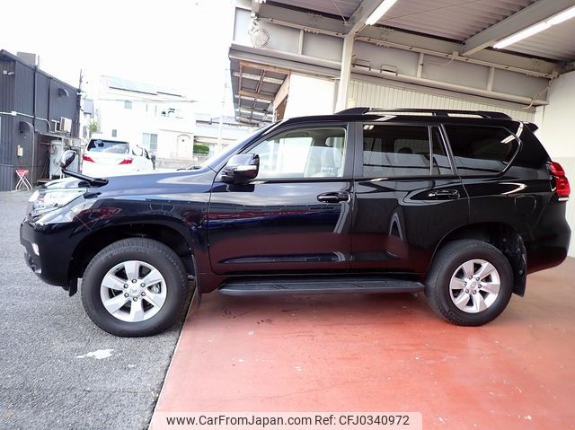 toyota land-cruiser-prado 2020 24120809 image 2