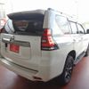 toyota land-cruiser-prado 2021 24430701 image 9