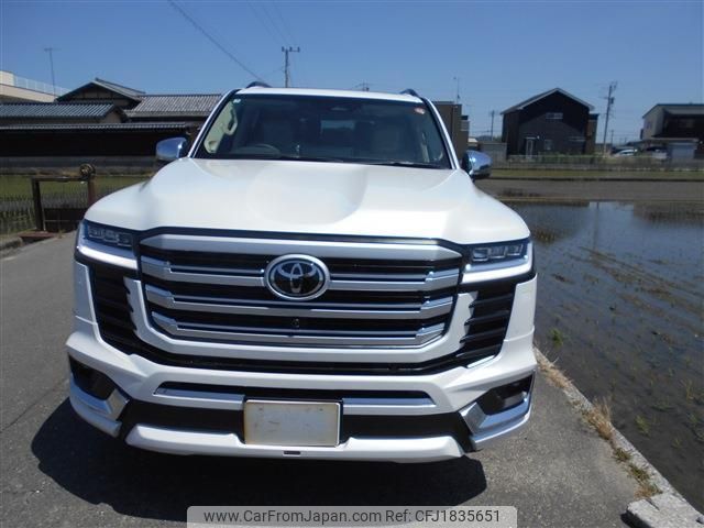 toyota land-cruiser 2025 CFJ1835651 image 2