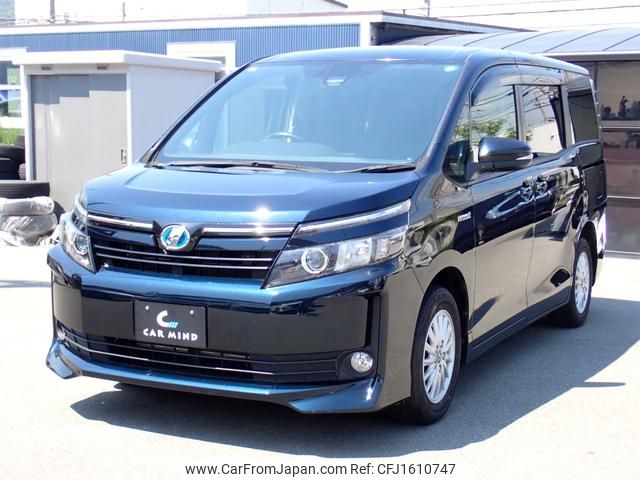 toyota voxy 2016 CFJ1610747 image 2