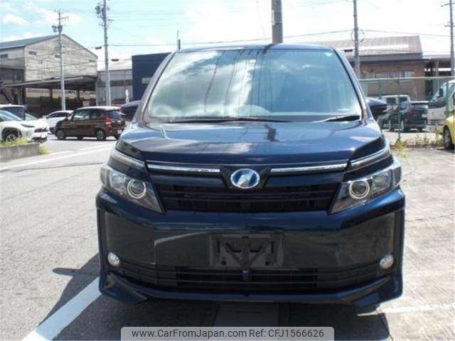 toyota voxy 2014 CFJ1566626 image 2