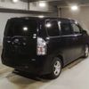 toyota voxy 2012 CFJ1686949 image 2