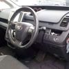 toyota voxy 2013 -TOYOTA 【野田 500】--Voxy DBA-ZRR70W--ZRR70-0569038---TOYOTA 【野田 500】--Voxy DBA-ZRR70W--ZRR70-0569038- image 10