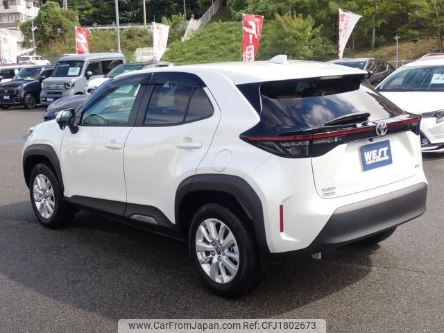 toyota yaris-cross 2025 CFJ1802673 image 2