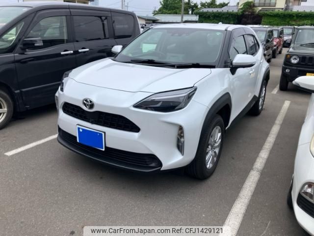 toyota yaris-cross 2023 -TOYOTA--Yaris Cross 5BA-MXPB15--MXPB15-3012459---TOYOTA--Yaris Cross 5BA-MXPB15--MXPB15-3012459- image 2