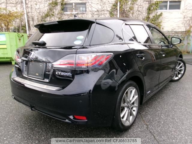 lexus ct 2013 quick_quick_DAA-ZWA10_2172095 image 2