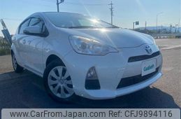 toyota aqua 2013 -TOYOTA--AQUA DAA-NHP10--NHP10-6182720---TOYOTA--AQUA DAA-NHP10--NHP10-6182720-