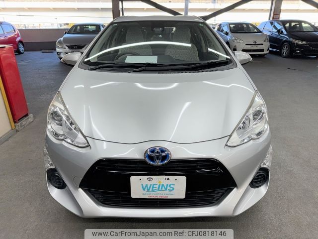 toyota aqua 2015 AF-NHP10-2497880 image 2