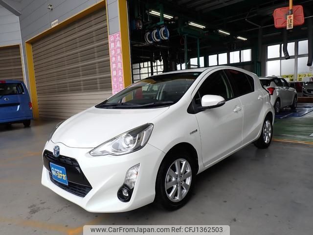 toyota aqua 2017 CFJ1362503 image 1