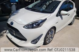 toyota aqua 2018 GOO_JP_700957089930240915002