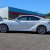 lexus is 2020 CFJ1833705 image 8