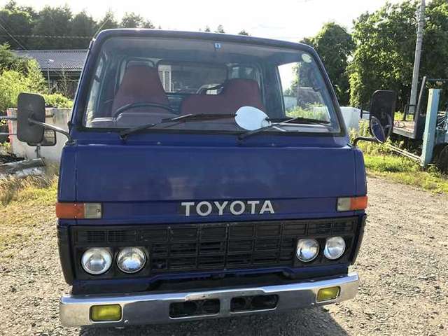 toyota dyna-truck 1982 180702023212 image 2