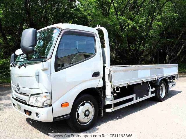 hino dutro 2019 -HINO--Hino Dutoro 2RG-XZU655M--XZU655-0012017---HINO--Hino Dutoro 2RG-XZU655M--XZU655-0012017- image 1