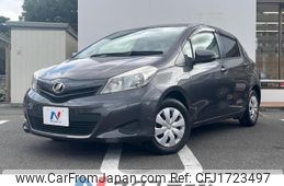 toyota vitz 2013 CFJ1723497