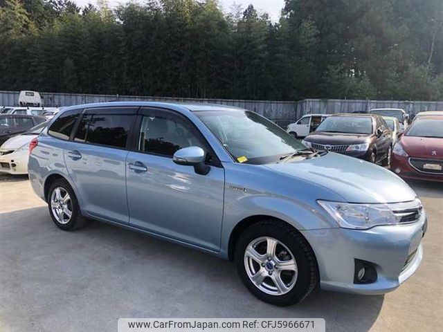 Toyota corolla fielder 2014