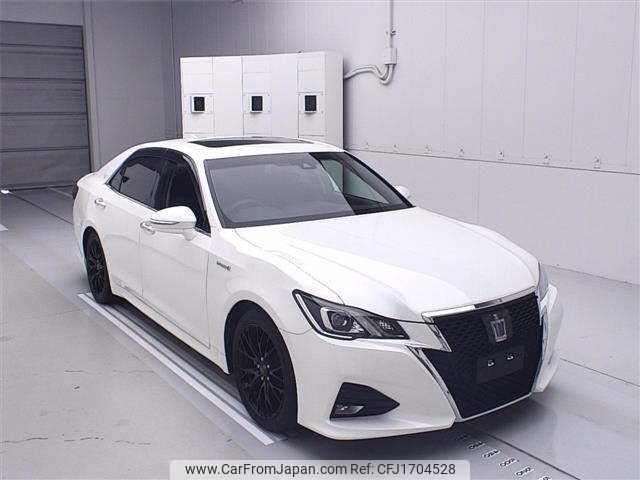 toyota crown 2016 CFJ1704528 image 1