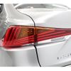 lexus is 2019 CFJ1838395 image 16