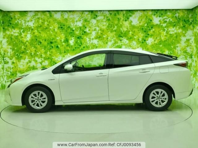 toyota prius 2018 quick_quick_DAA-ZVW50_ZVW50-6115039 image 2