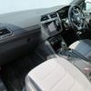 volkswagen tiguan 2018 -VOLKSWAGEN--VW Tiguan ABA-5NCZE--WVGZZZ5NZJW895100---VOLKSWAGEN--VW Tiguan ABA-5NCZE--WVGZZZ5NZJW895100- image 21