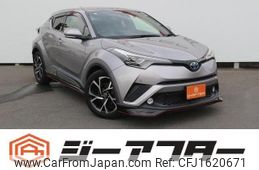 toyota c-hr 2017 CFJ1620671